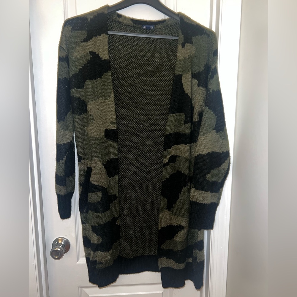 Scoop NYC Camo Cardigan